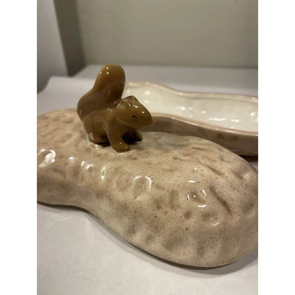 Vintage Neva Ceramic Squirrel Peanut Bowl W/ Top Glassware